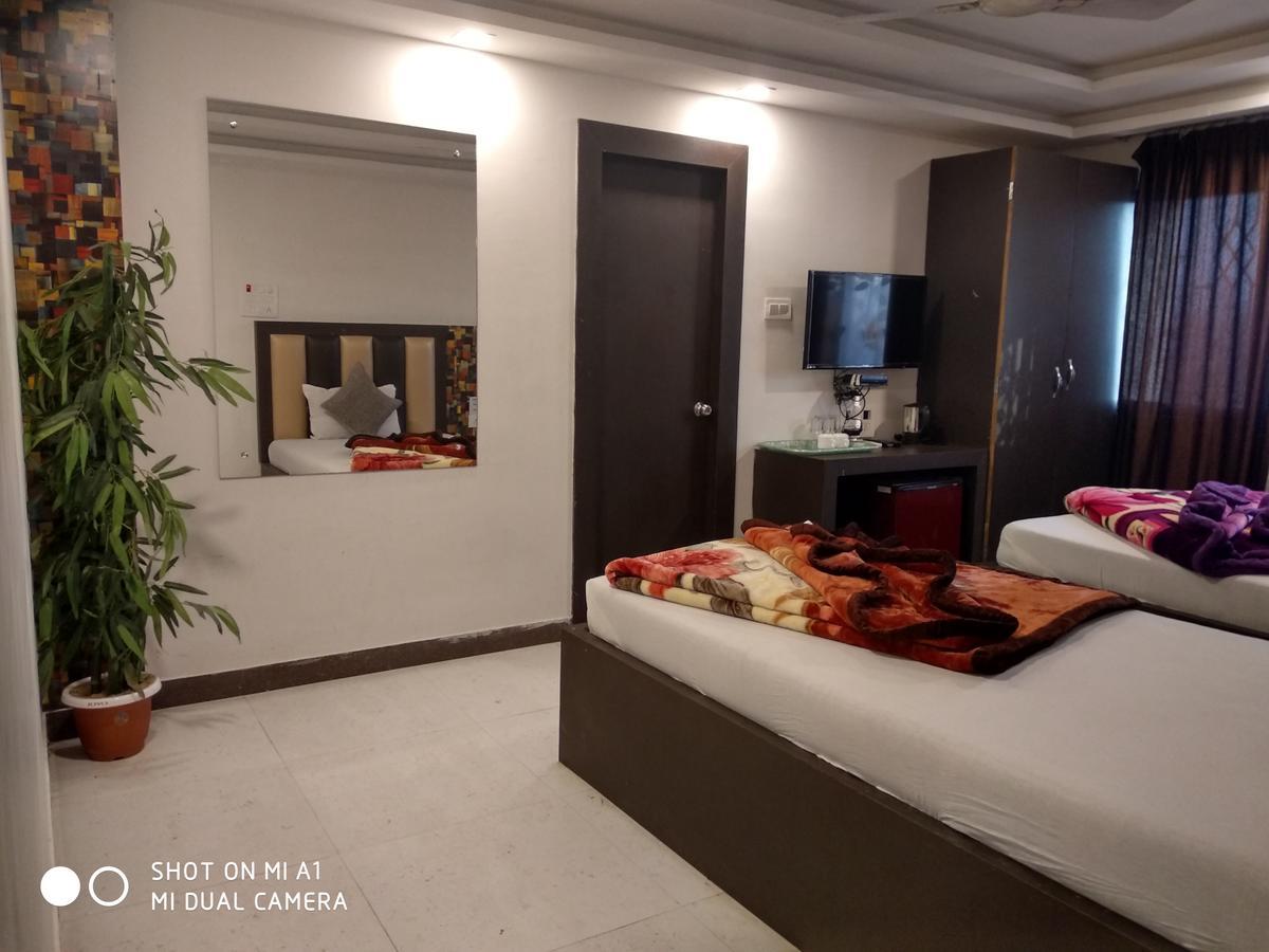 Hotel Rajkamal Deoghar Esterno foto
