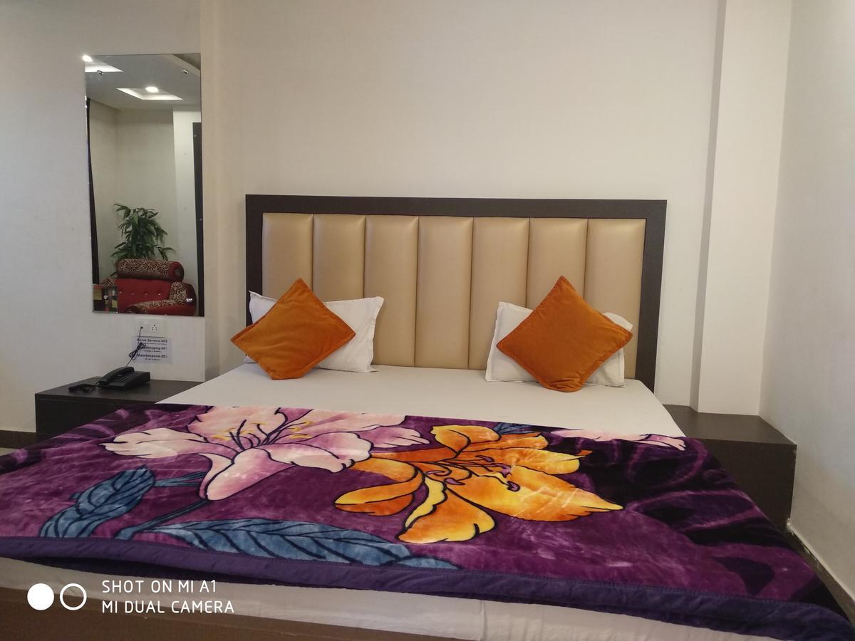 Hotel Rajkamal Deoghar Esterno foto