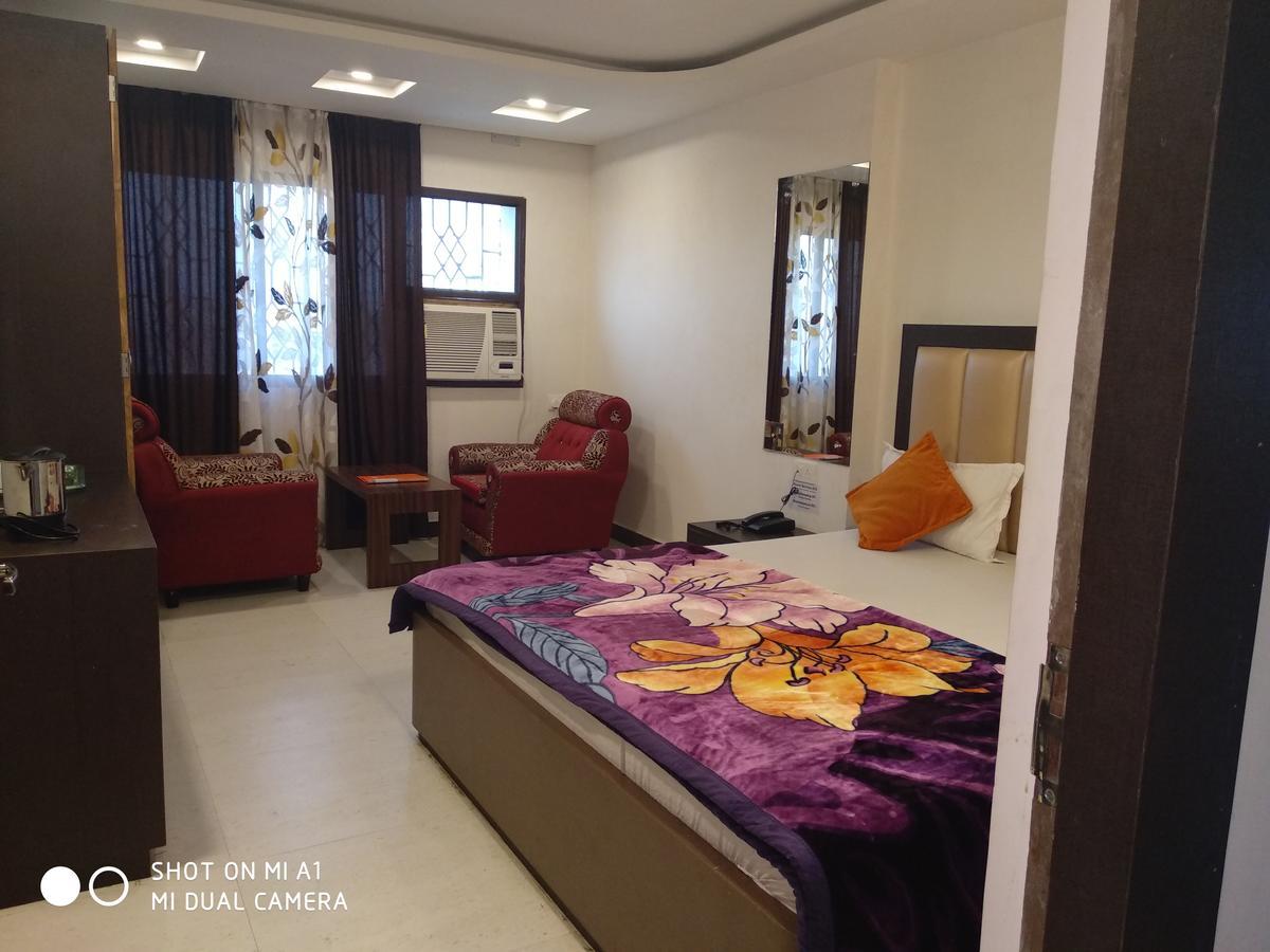 Hotel Rajkamal Deoghar Esterno foto